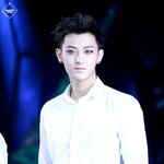 [타오] <b>셔츠</b>에 깐타오....