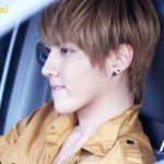 [EXO] 이사진 옆모습 라인 대박이지않냐? <b>개</b><b>존</b><b>잘</b>..