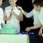 [시우민] 케이크와 시우민(씹덕사의 <b>현장</b>!)