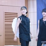 <b>천사</b>날개 달고 승천직전인 방탄 지민이