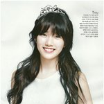 [수지]  티아라 쓴 수지 해맑은 <b>웃음</b>