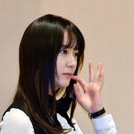 크리스탈은 왤캐 <b>여덕</b>이 많아요?