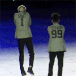 [시우민] 민석이랑 수호 이거 <b>뒷모습</b>귀엽다ㅋㅋ