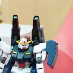 [건담] hg <b>세라</b>비 건담 vs 헤비 암즈 커스텀 건담 전투 2편...