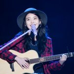 <b>사복</b>패션입고 무대선 아이유