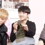 [EXO] 혼자 과거<b>여행</b> 아닌 과거<b>여행</b> 하다가