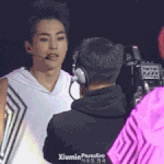 [시우민] 카메라 앞에 선 표정꾼 시우민석.