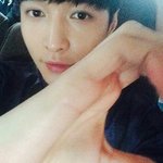 [EXO] 흰색쪼패는 안에 <b>뭔색</b>이어울리냐