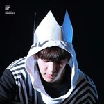 [EXO] 근데 전쟁ㄴㅏ면 공항부터 <b>폭탄</b>날린다잖아