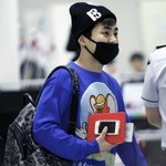 [exo] 공항에서 째려보고 눈굴리고 난리난 시우민 ㅋㅋ