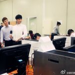 [레이] 화이트 <b>셔츠</b>가 잘 어울리는 남자 ㅠㅠ