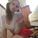 [<b>아리</b>] 요즘 4chan에서 인기인 백인여성