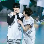 [EXO] 아직도<b>시험</b>안끝난애있냐 