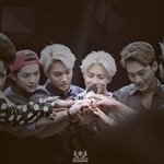 [EXO] 나 이제 자러 가. 인사할래~!!