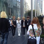 [할로] 호주 와 미국 k-<b>pop</b> 메거진 인터뷰 가수 할로(hollo)...