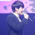 유혹적인 89년생 <b>뱀띠</b> 아이돌