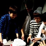 [시우민] 블루체크<b>셔츠</b> 시우민(세후니인스타)