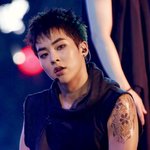 [시우민] 아직도 안자는 솨<b>람</b>? 드루와.