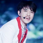 [EXO] 길에서 담배피면서 걸어가는 새끼들이