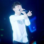 [CHEN] 가장 <b>먼저</b> 생각난 사람
