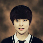 [시우민] 겔러리 어딘가에서 발견한 민석이 <b>증사</b>