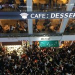 [추억파리여] 복권 당첨된 기념으로 돈 <b>뿌림</b> jpg