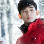 [김수현] 김수현은 빨간색이 젤 잘 어울리는 듯!