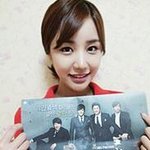 [윤진이] <b>한동안</b> 뜸하더니 요즘 들어 잘 나가는 윤진이