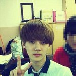[EXO] 얘가 잘생긴건 <b>여전</b>해