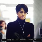 [카이] <b>아이</b><b>컨</b>택...듀금이다 정말ㅠ