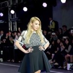 사진한장을 찍어도 결코 평범치 않은 <b>씨엘</b> 본능
