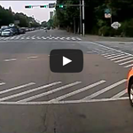 [공미니] <b>무단</b>횡단녀 트럭이랑 충돌