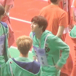 [EXO] "포도 먹을사람!!!??"