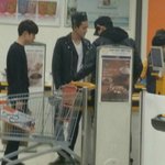 [EXO] 얘네 오늘 이마트감