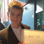 [뉴트] 왕온니가 <b>브래드</b>피트 만나고싶다고 하니까 