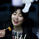 촬영장에서 먹방찍는 심은경