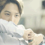 [카이] 카이 <b>빼빼</b>로 먹는 모습 좀 봐 ㅋ