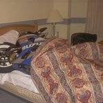 [콜로라도] 침대위에 누운 <b>효성</b>...