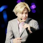 [EXO] 동생입원해가꼬 병원에있는디