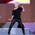 <b>쇄골</b>도 잘생긴 男아이돌 모음