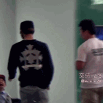 [카이] 우는 <b>애기</b> 달래주는 움짤이!!! ㅠㅠㅠㅠㅠㅠㅠㅠㅠㅠ