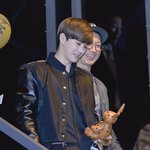 [EXO] <b>토끼</b>가 들고 헤벌쭉ㅇ..졸귀