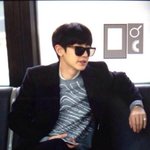 [찬열] 오늘자 공항<b>여리</b> 진짜 까리하당..ㅠㅠ