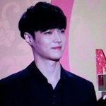 [EXO] 씽이<b>입술</b>색예쁘다