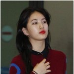 [수지]  피곤해보이는 <b>모습</b>조차 예쁨돋는 오늘자 수지