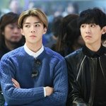 [EXO] 떡대한명과<b>키다리</b>한명이 자꾸쳐다본다