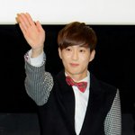 [EXO] <b>미천</b>한 시민들에게 손수인사해주시는