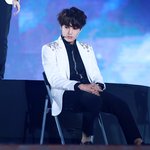 [카이] 넋이 나갈듯한 핫바디