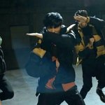 [시우민] 이거 코오롱에서 새로 찍은건가..?