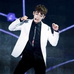 요즘 카리스마 폭발하는 엑소 첸